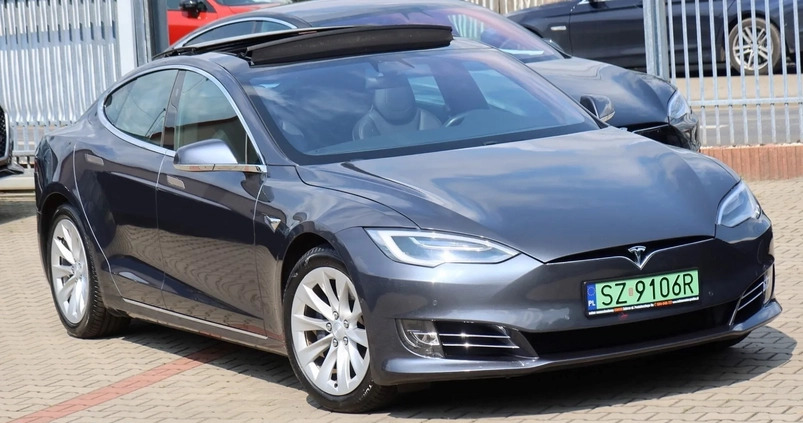 Tesla Model S cena 168510 przebieg: 151000, rok produkcji 2018 z Tuchola małe 781